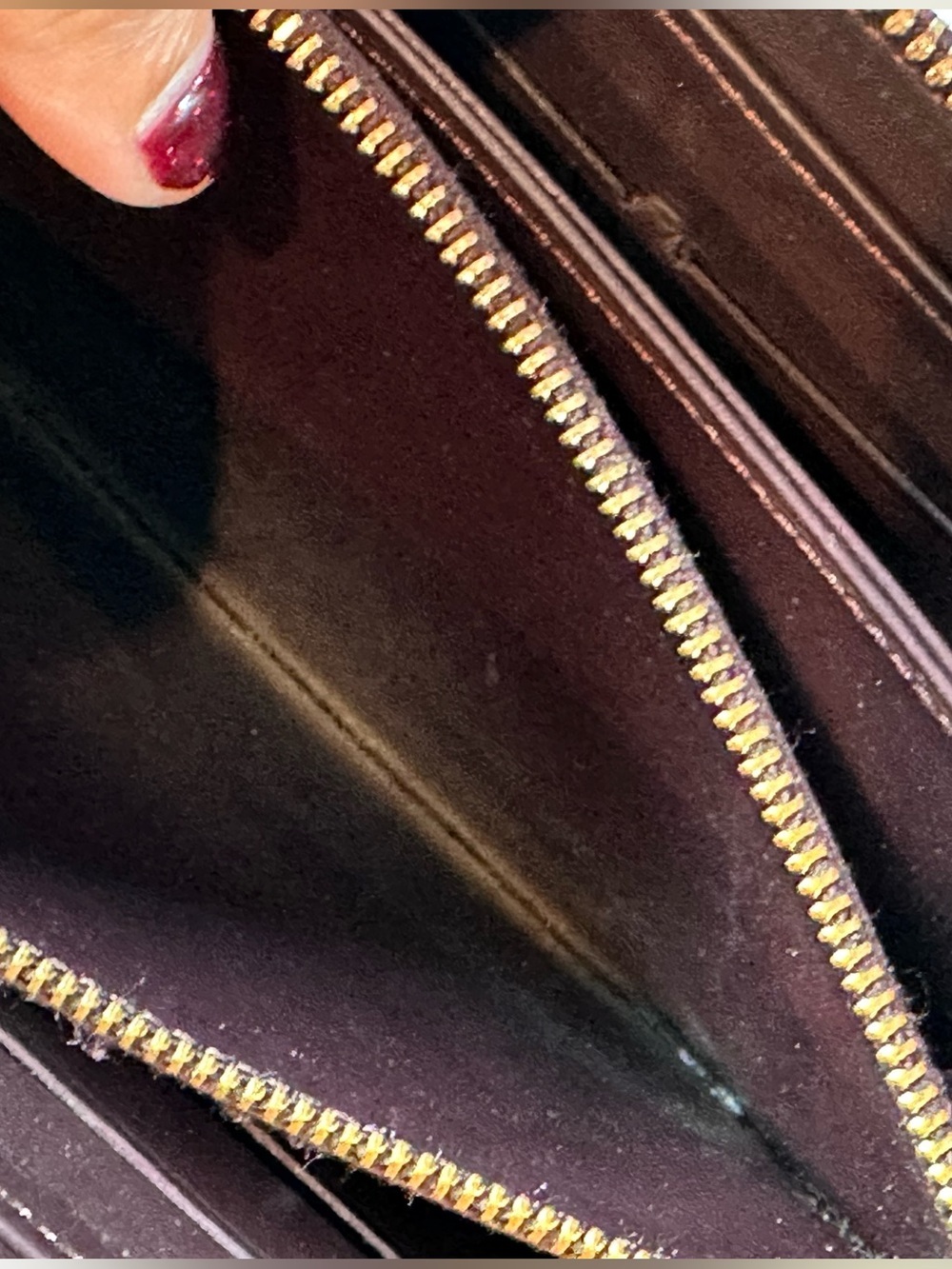 Louis Vuitton Vernis Wallet - Picture 14 of 14
